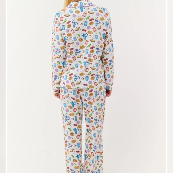 NWT and Box Roller Rabbit New York Nosh PJs - Picture 2 of 4